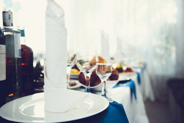 Banquet table