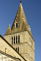 Fototapeta na wymiar mullions on bell tower of Romanesque Fieschi church , Lavagna, I