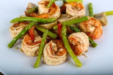 Shrimp and asparagus