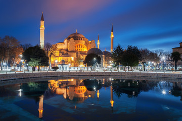Fototapeta na wymiar Hagia Sophia - Isntanbul, Turkey