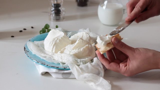 homemade cream cheese 