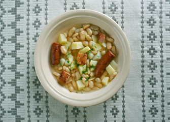 Moravian bean soup