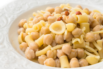 Pasta con ceci
