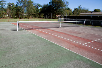 white lines on clay tennis court outdoor shot