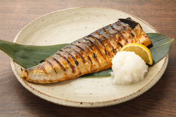 鯖の塩焼き