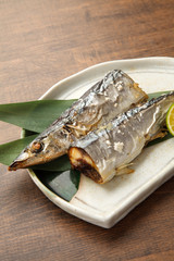 秋刀魚の塩焼き