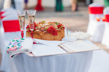 Wedding glasses filled with champagne at banquet