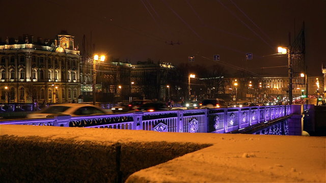 SAINT-PETERSBURG, RUSSIA-November 22, 2014, the roadway Palace Bridge with views of the architecture of the Winter Palace