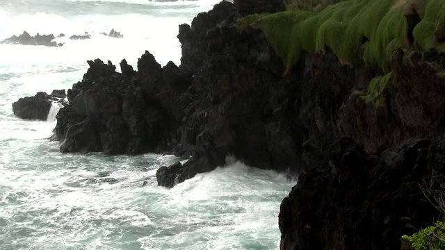 Stormy north Atlantic ocean - Waves on cliffs