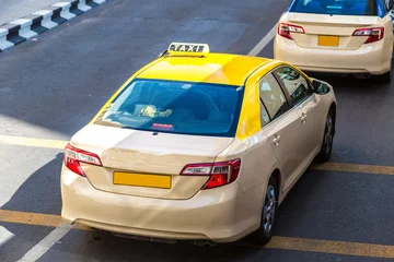 Photo sur Plexiglas Anti-reflet moyen-Orient Taxi in Dubai