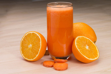 zumo naranja y zanahoria