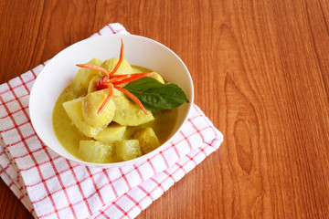 Thai green curry and fish ball