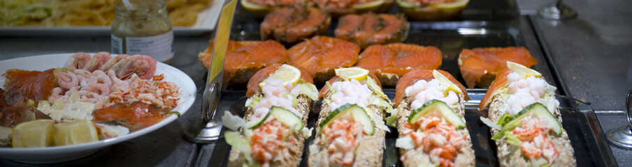 Fish sandwich, market