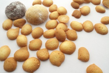 Fototapeta na wymiar Cookies isolated on white background