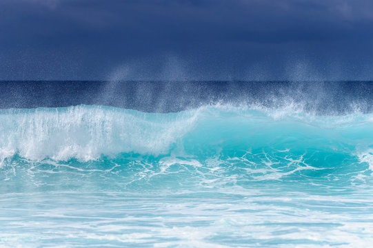 Powerful ocean waves