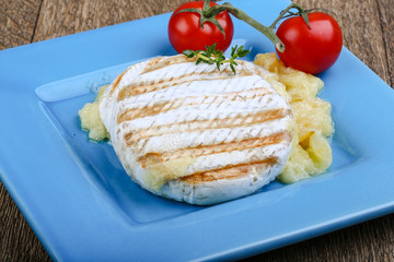 Grilled camembert