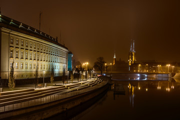 Wrocław promenada nocą