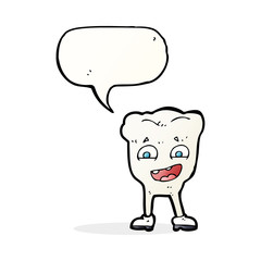 cartoon happy tooth with speech bubble