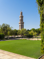 Obraz premium Große Sultan-Qabus-Moschee, eines der wichtigsten Bauwerke des Landes, eine der weltweit größten Moscheen, Muscat, Maskat, Sultanat Oman, Golfstatt, Arabische Halbinsel, Naher Osten, Asien