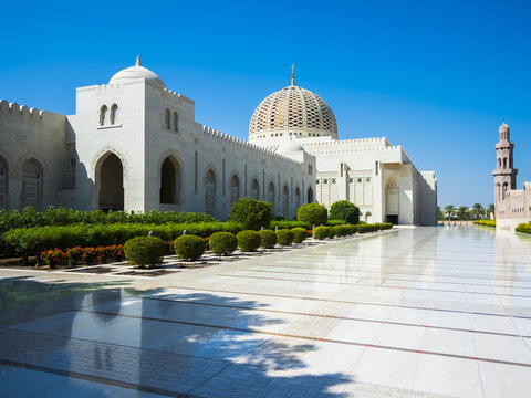 Gro&szlig;e Sultan-Qabus-Moschee,
 eines der wichtigsten Bauwerke des Landes, eine der weltweit gr&ouml;&szlig;ten Moscheen, Muscat, Maskat, Sultanat Oman, Golfstatt, Arabische Halbinsel, Naher Osten, Asien