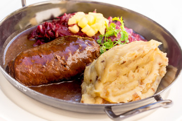 Roulade vom Rind mit Püree