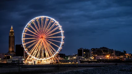 Deurstickers Big wheel in de evening in the city of Le Havre in France © Elles Rijsdijk