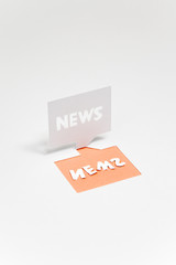 ニュース（NEWS）のイメージ（ピンク色・文字入り）