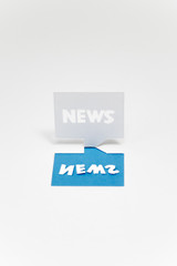 ニュース（NEWS）のイメージ（青・文字入り・くずし）