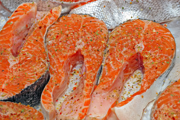 Salmon steaks with species