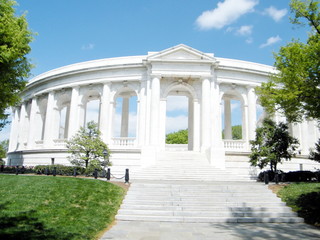 Fototapeta na wymiar Arlington Cemetery the Memorial Amphitheatre 2010