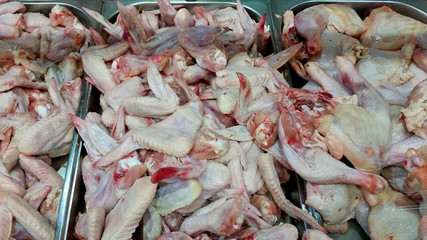 разделанное мясо курицы