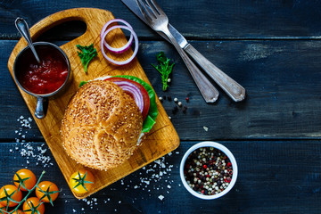 Vegan burger with vegetables