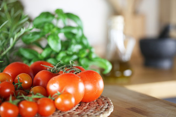 healthy food, basil, tomatoes