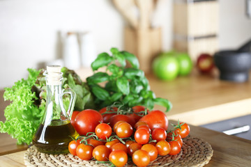 healthy food, basil, tomatoes