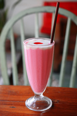 Strawbery yogurt shake