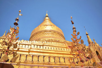 Shwe Zi Gone Pagoda in Bagan, Myanmer