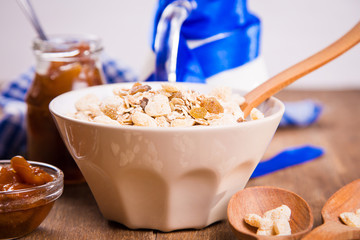 muesli with confiture