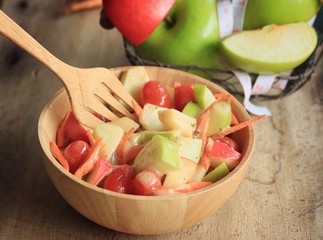 salad fresh apple fruit