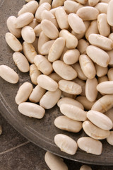 healthy dried cannelini beans