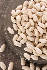 healthy dried cannelini beans