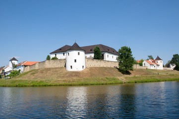 Fototapeta na wymiar Late gothic fortress Zumberk in the South Bohemia, Czech Republic.