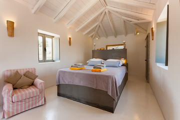 luxury traditional bedroom