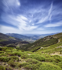 Fototapeta na wymiar View from the Serranillos pass, Sierra de Gredos, Spain