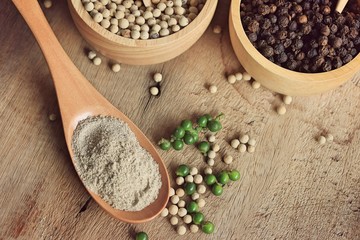 seed pepper and dried