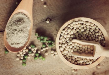 seed pepper and dried