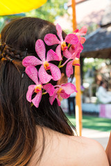 The orchid decorate on women's head