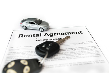 Obraz premium Car rental agreement with car on center