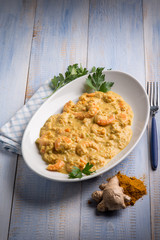 shrimp with curry ginger and coconut sauce