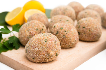 Polpette panate, breaded beef meatballs