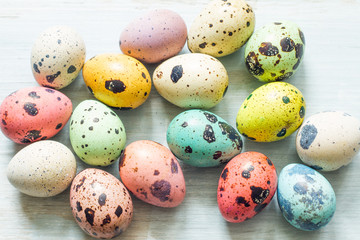 Obraz premium Easter eggs colorful retro background 
